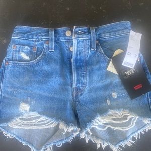 Levi’s shorts
